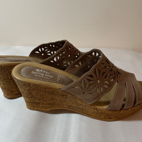 Spring Step Dora Wedge Sandals - Picture 2 of 5